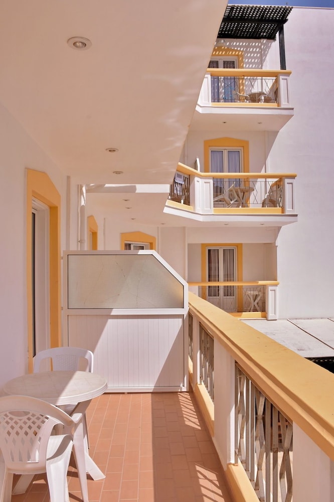Irini Apartments