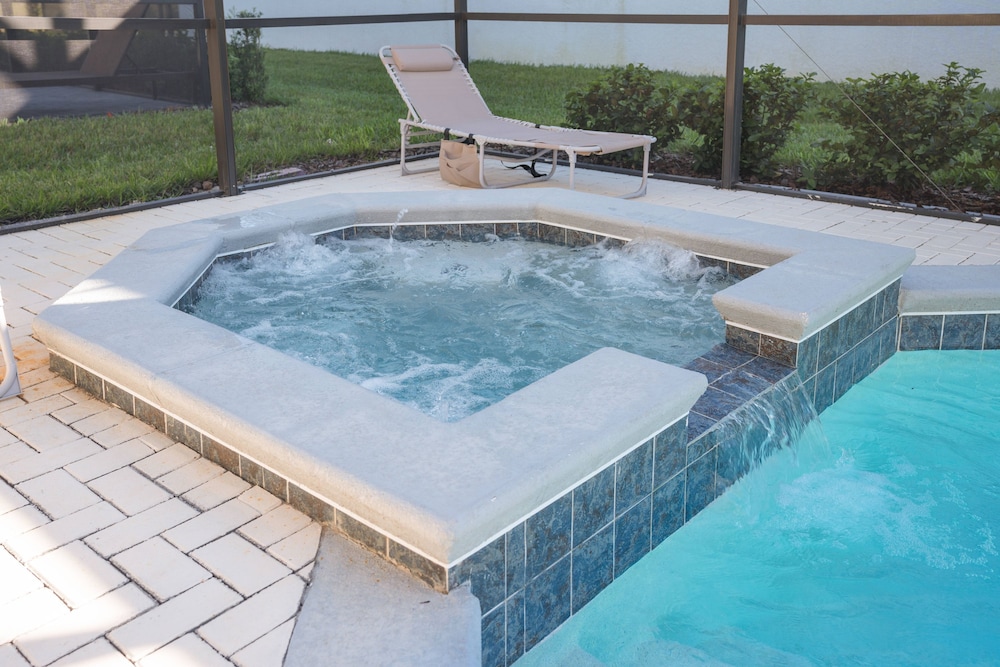 Brand NEW Luxury 10bedrooms At Windsor Island