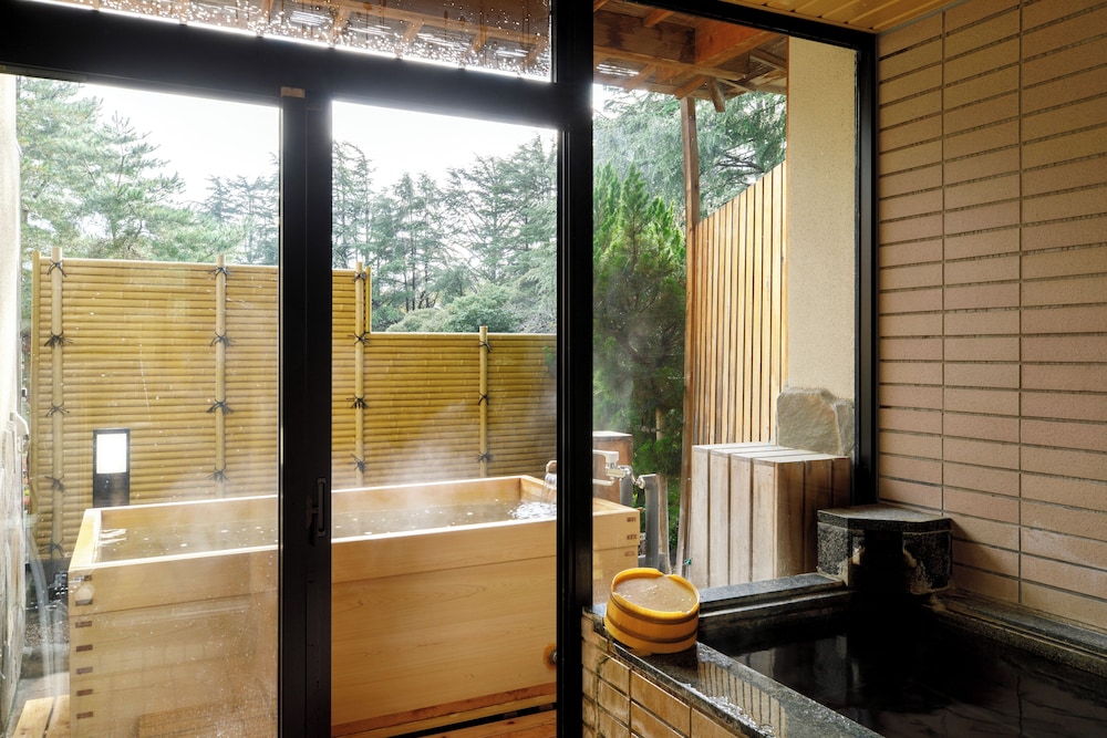 Tatsunokuchi Onsen Matsusaki