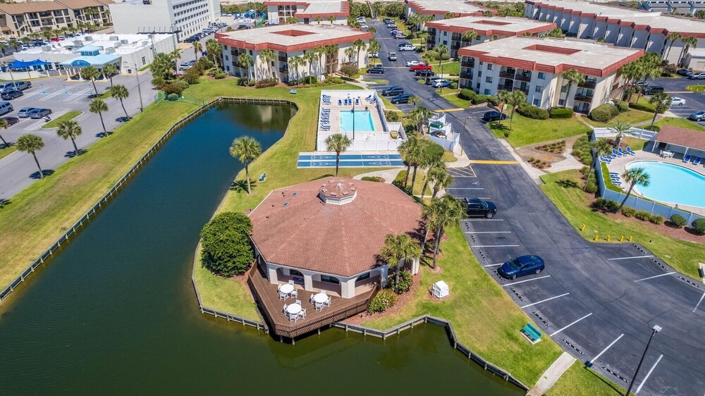 Mystic Sands I Steps To Beach I Free Activities 2 Bedroom Condo