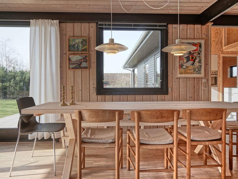 5 Star Holiday Home in Ronne