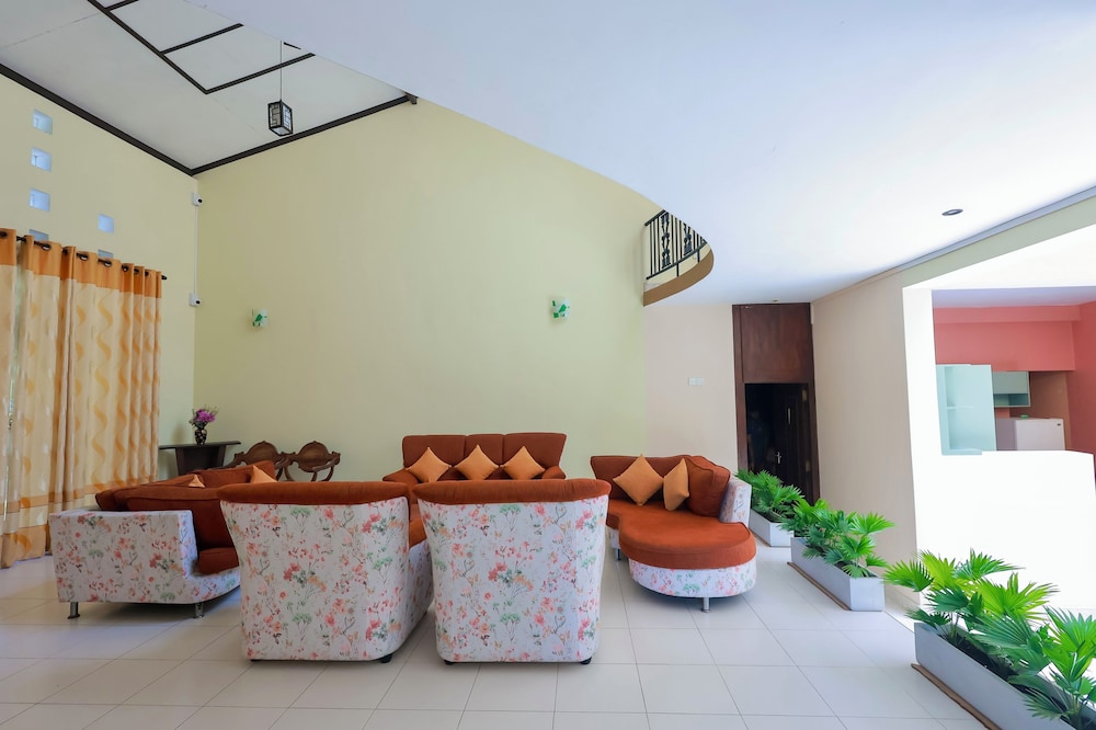Limeshine Airport Transit Residence