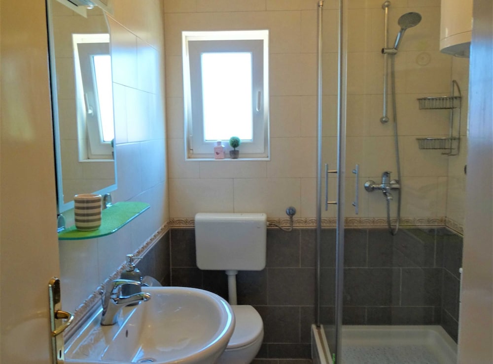 Crikvenica Tranquil and Stylish Apartments With Sea View