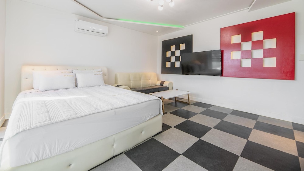 hotel room