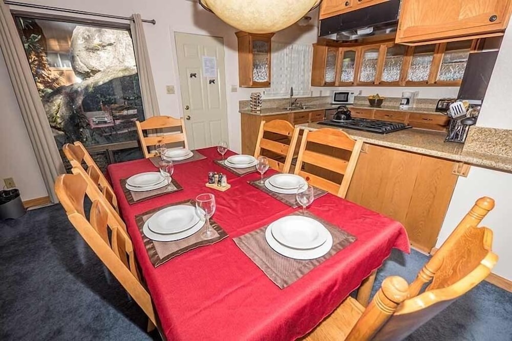 1870 Bella Coola Drive 3 Bedroom Cabin by RedAwning