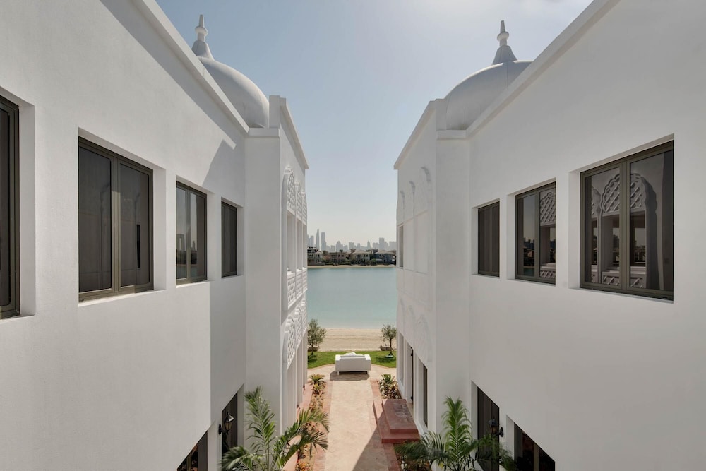 5 Villa w Private Pool Beach on Palm Jumeirah