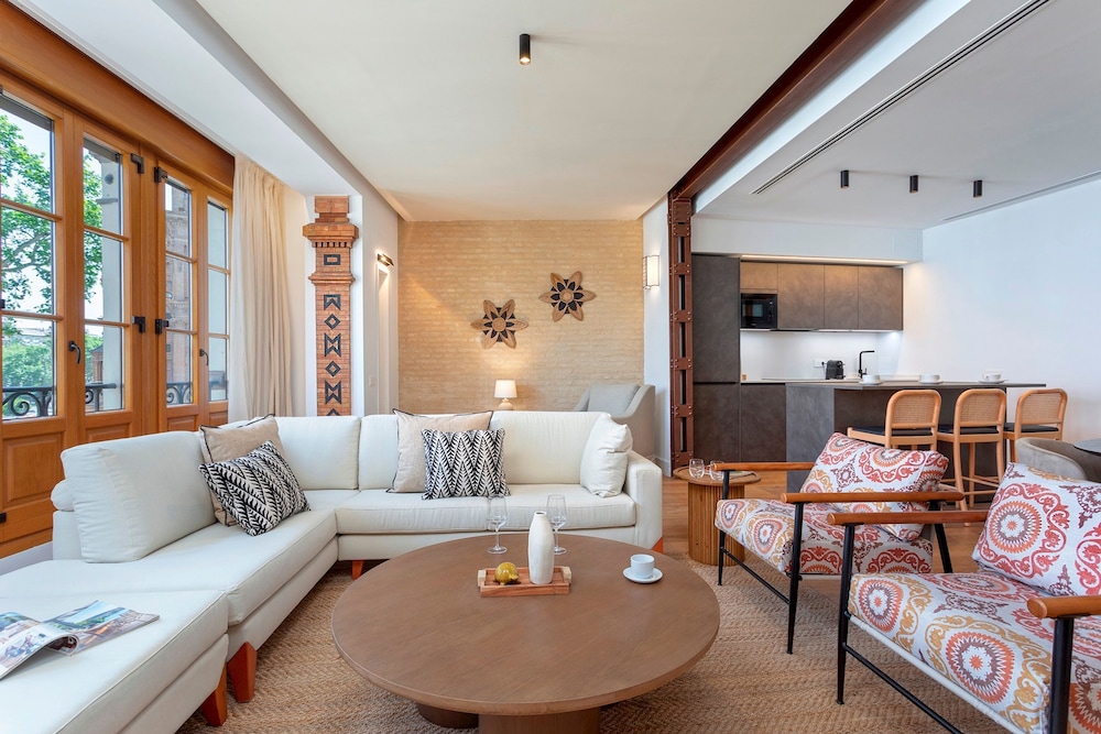 Lovely Apartment in Sevilla Tom s de Ibarra IV
