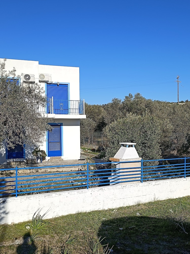 Haraki Blue Houses