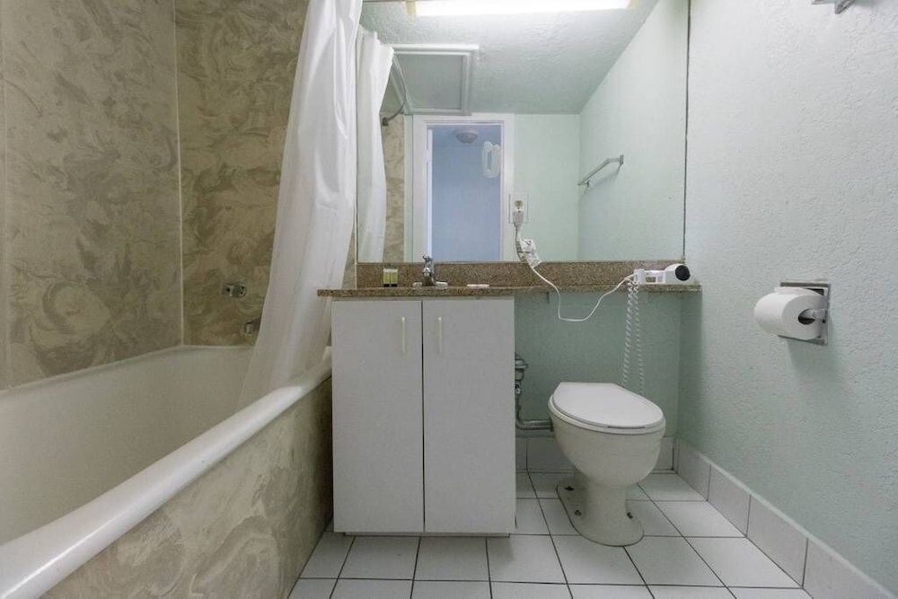 603 Studio Hollywood Beach view 3