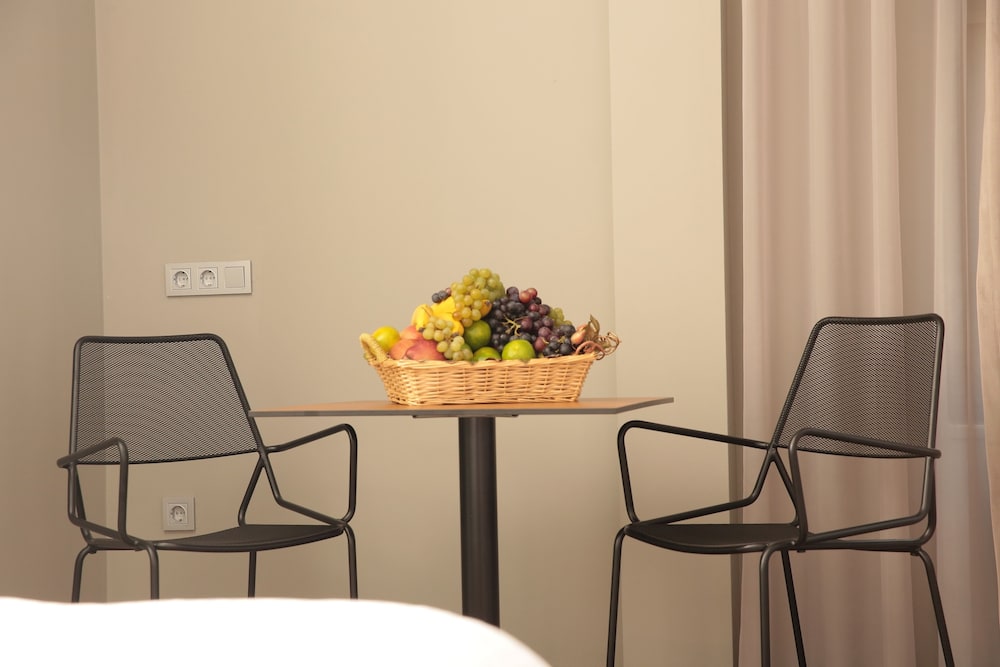 Ferman Pera - Image 52