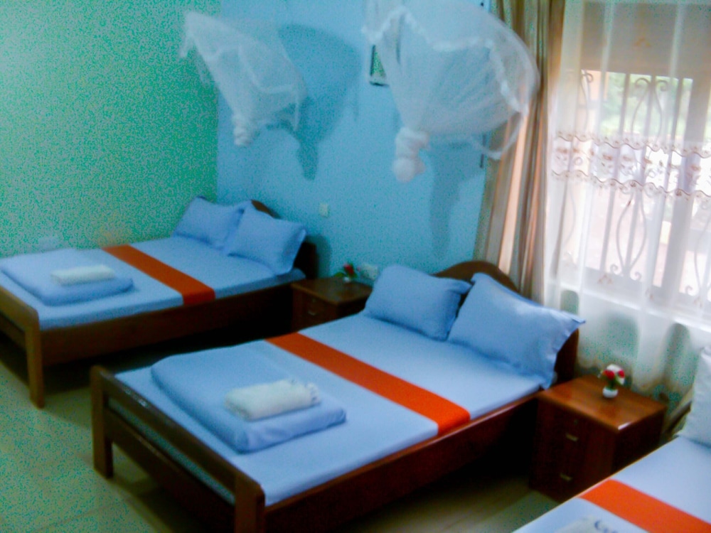 Naju Guest House Masindi view 3