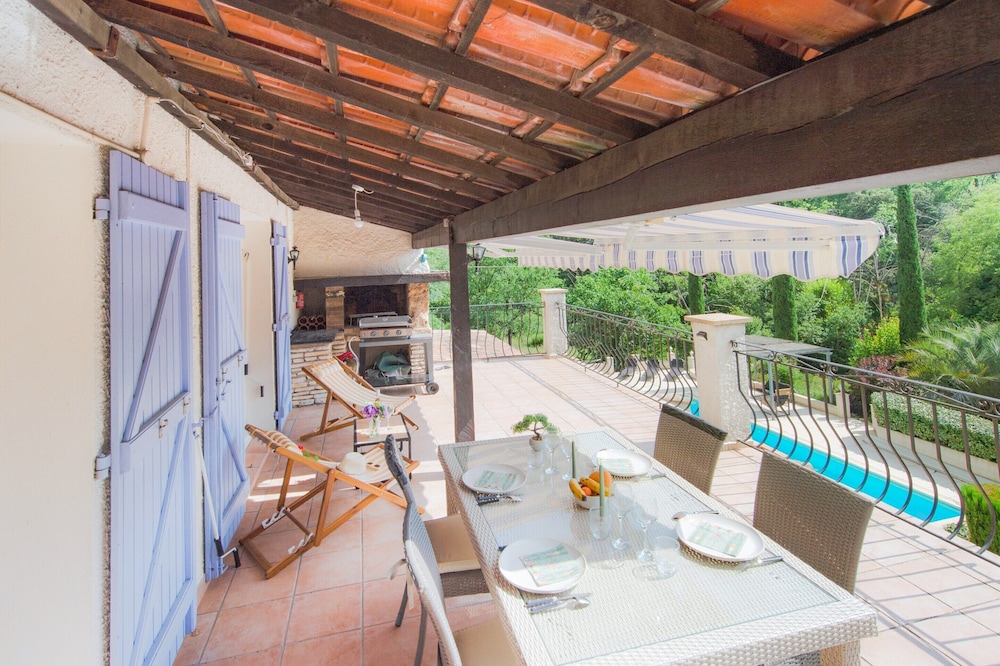 Villa in Flayosc With Private Pool