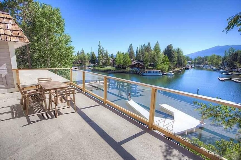 569 Lucerne 4 Bedroom Home by RedAwning