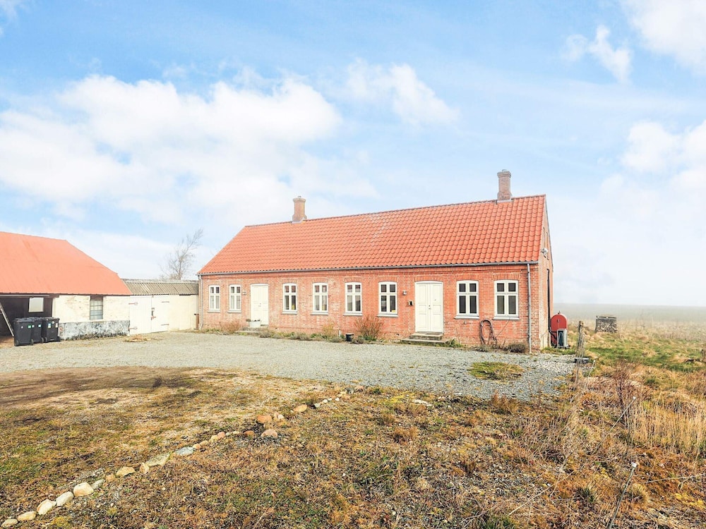 8 Person Holiday Home in Roslev