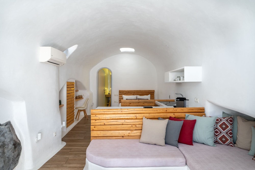 Karpimo Suites