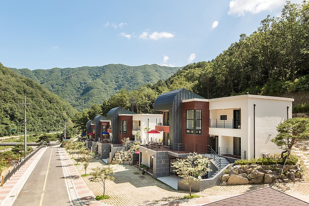 Yeoninsan Hot Spring Resort