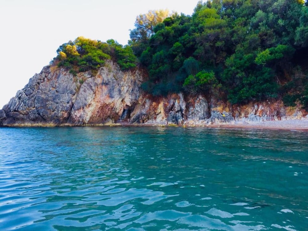 Chelonaria Garden Getaway - Coastal Sea Serenity view 4