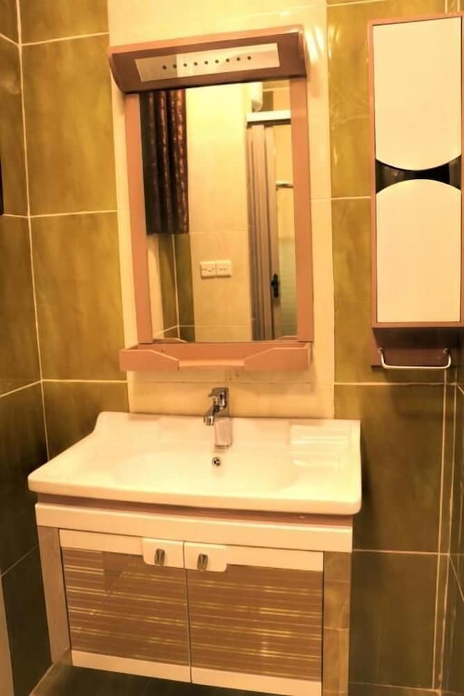 Aqaba Vacations - Al-Riyati For Hotel Apartments - Property Image 1