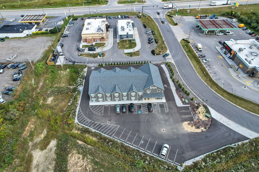 Holmes Suites Inn Columbus Pataskala - I-70 East - Property Image 6