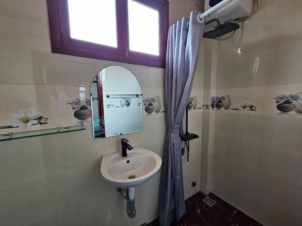 H&H Diamond Nail Guesthouse