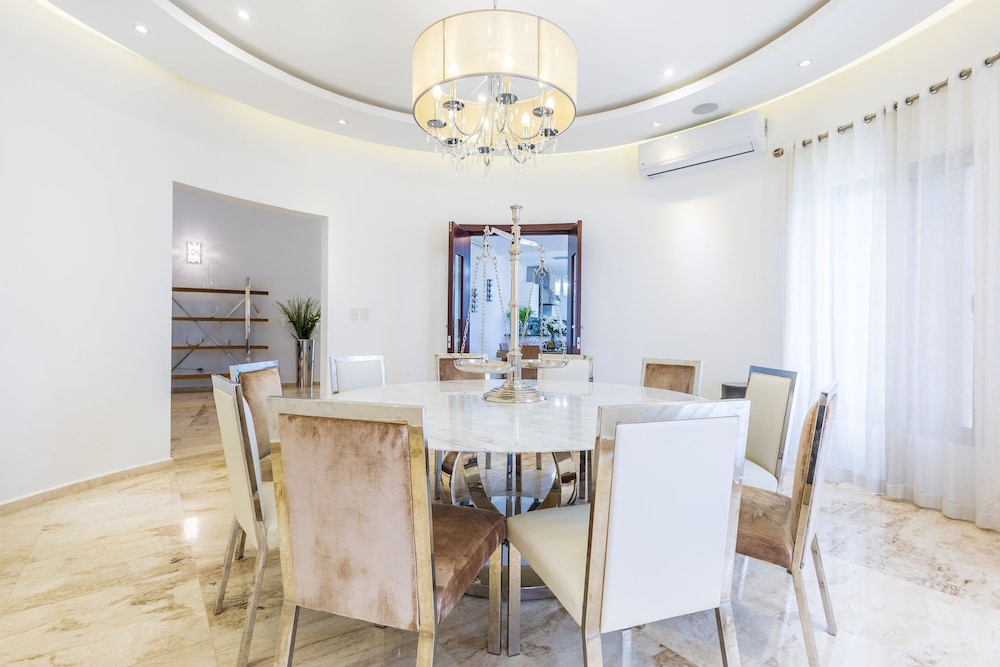 Villa Desiree 5BR Cocotal Luxury Villa Pool Maid