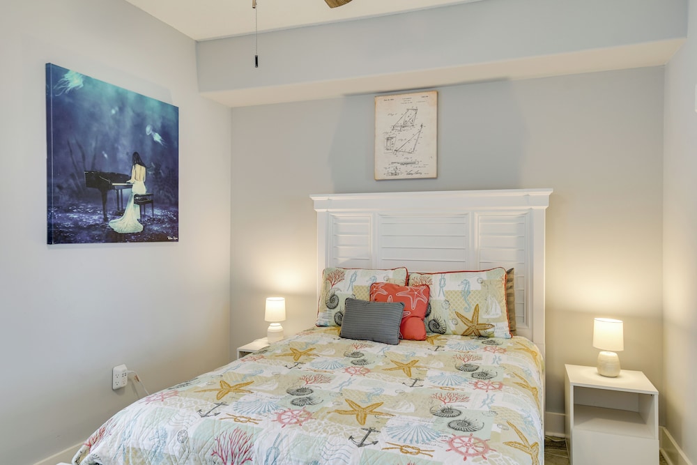 Gulf Views & Pools: Beachfront Island Tower Condo