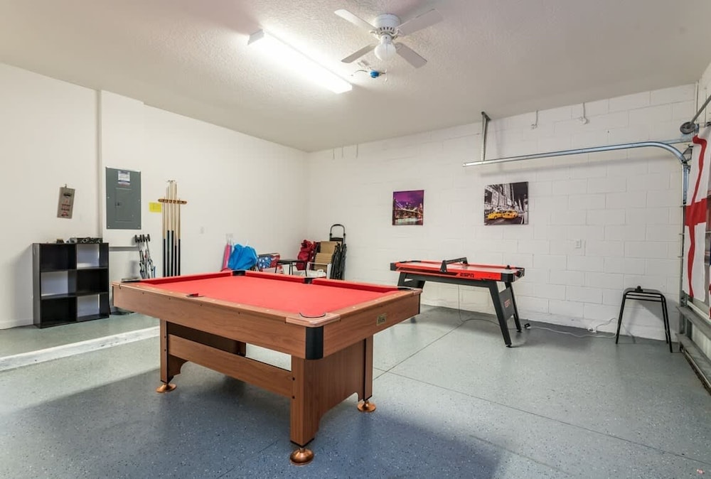 Luxury Villa Near Disney 6 Bd Home With Private Pool and Resort