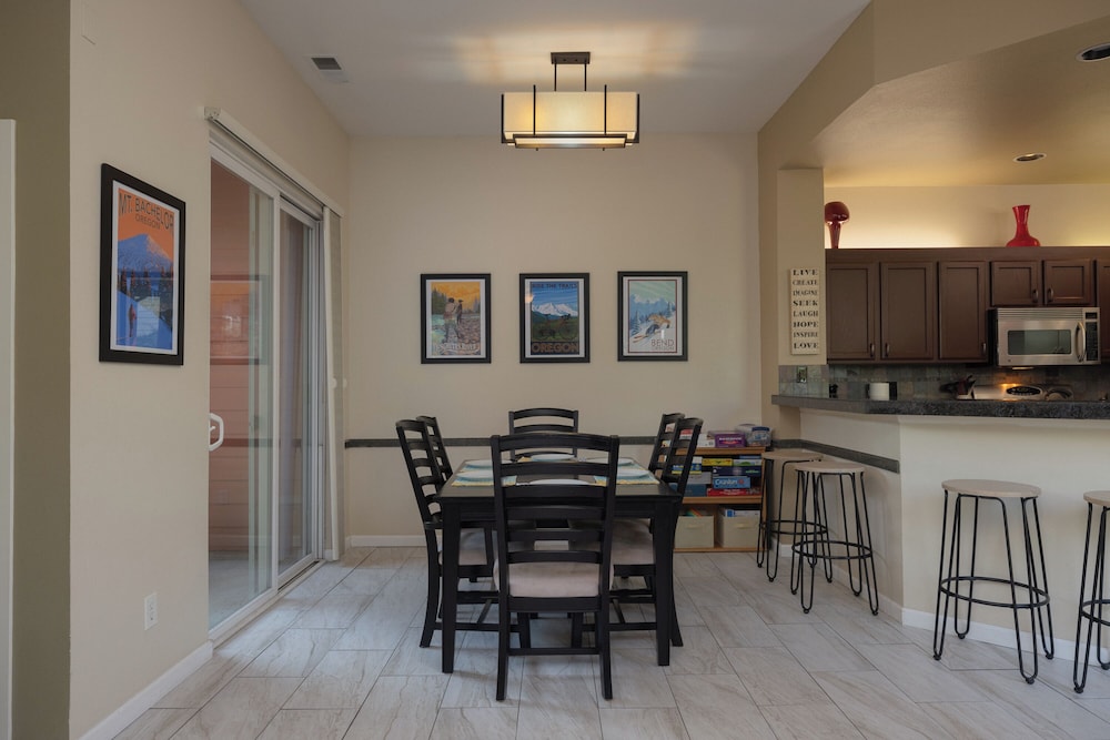 The Old Mill Retreat Sleeps 6!