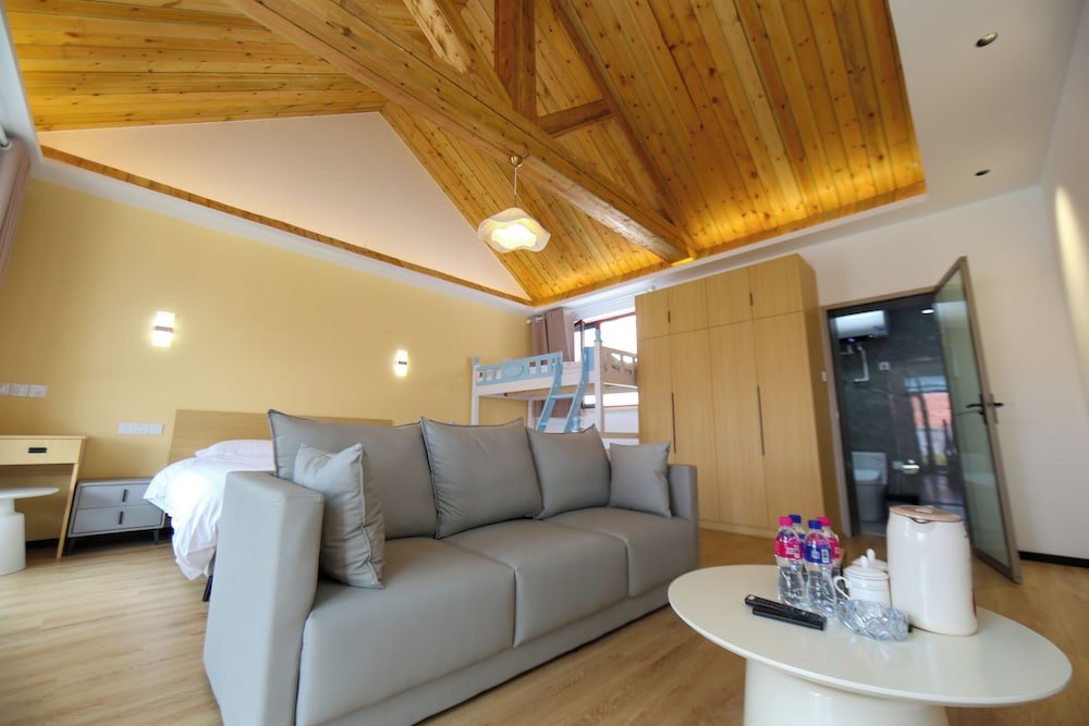 JOYSEA HUT