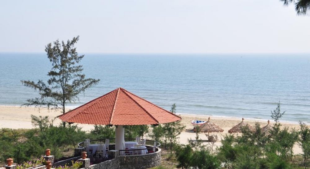 Làng Cò Resort