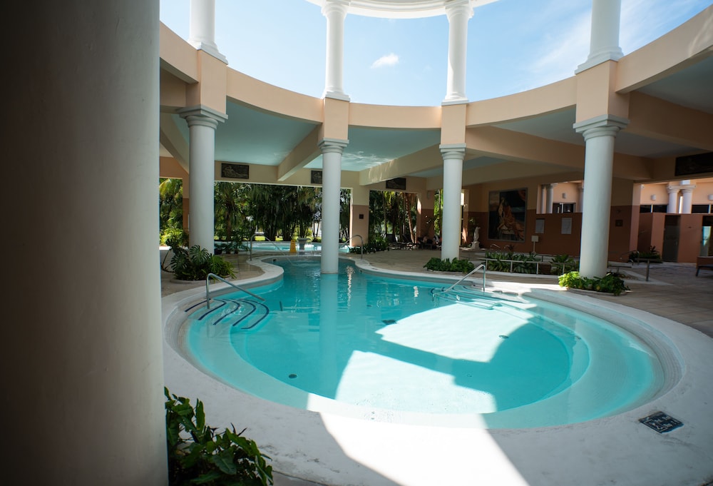 Grand Palladium Jamaica Resort  Spa All Inclusive - Property Image 98