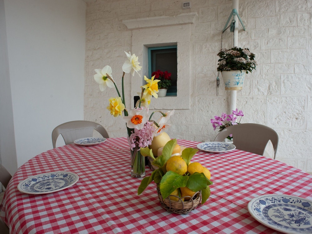 Trulli-style Chalet Near Forest Walks