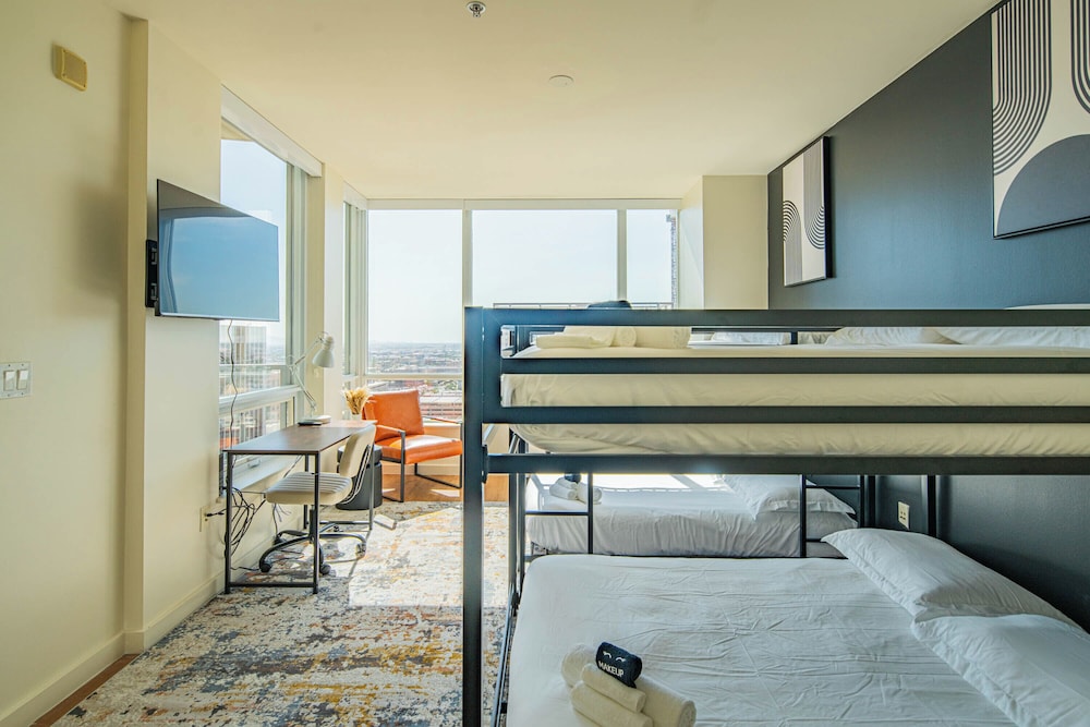 ROVE LIVING/KL - 44 Monroe