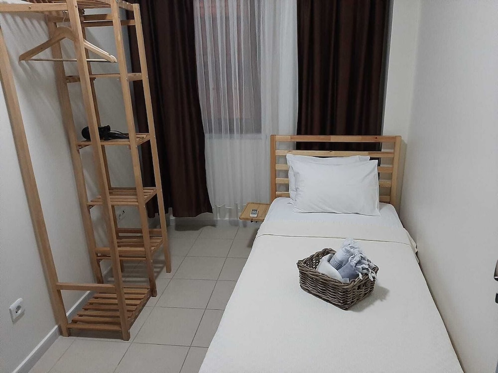Delos Otel