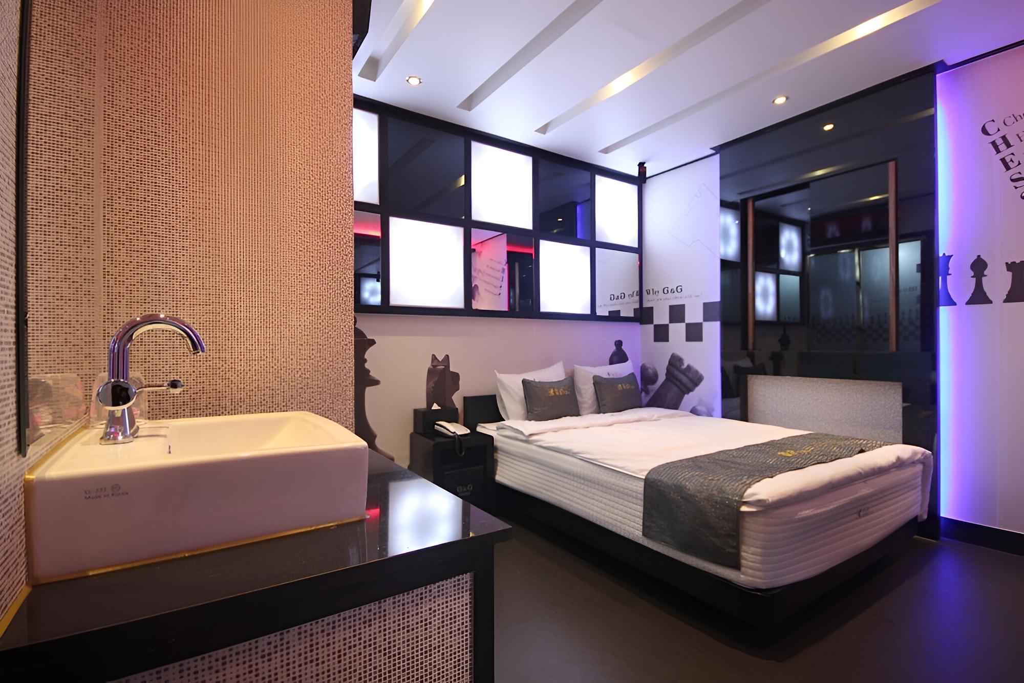 Jinju G and G view 3