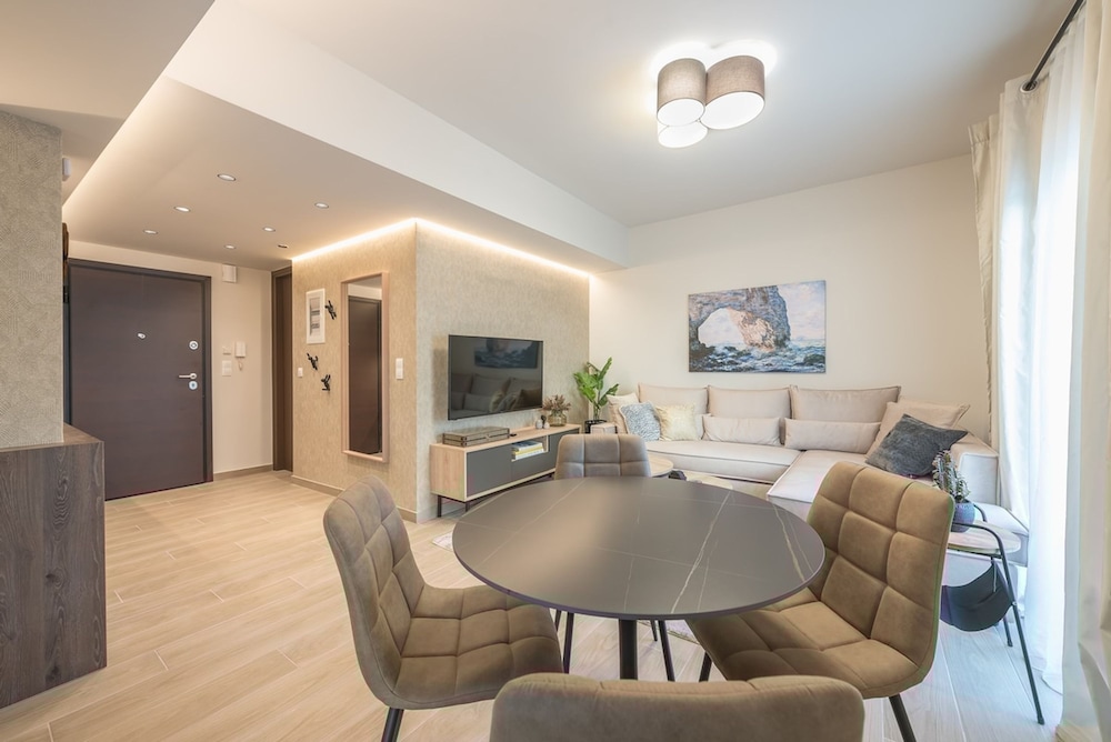 Marina Zeas Comfy Apartment