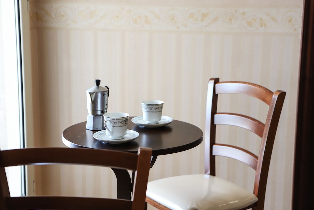 Appartamento Con Terrazzo A Capodimonte