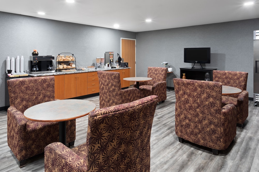 Mount Pleasant Vacations - Americas Best Value Inn Suites Racine - Property Image 19
