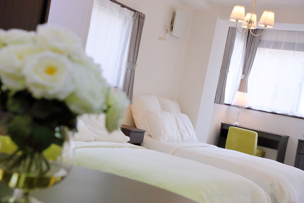 Osaka Namba Rakuraku Hotel