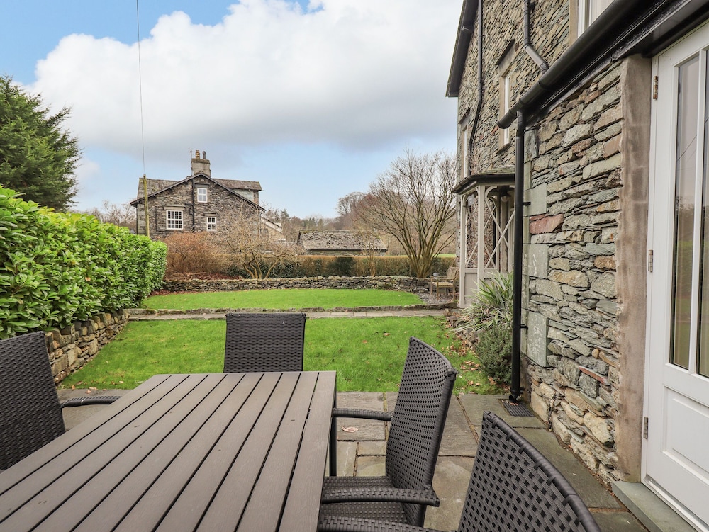Honeywood House