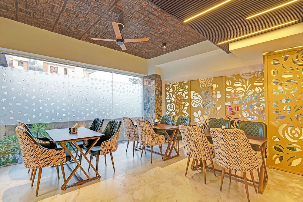 Fabhotel Inn Of Joy