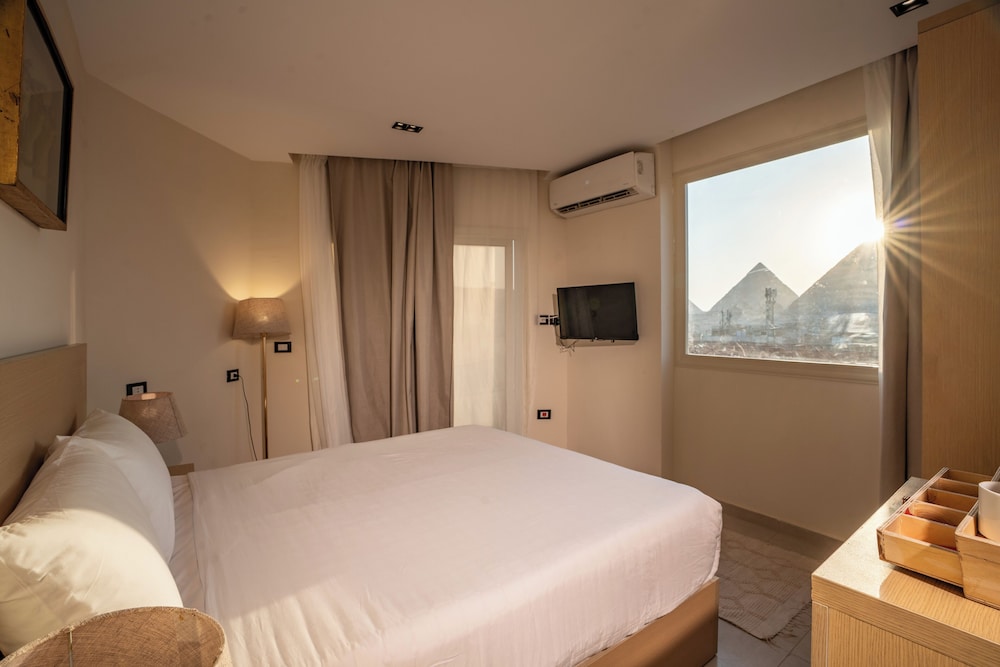 RIWAQ Pyramids Boutique