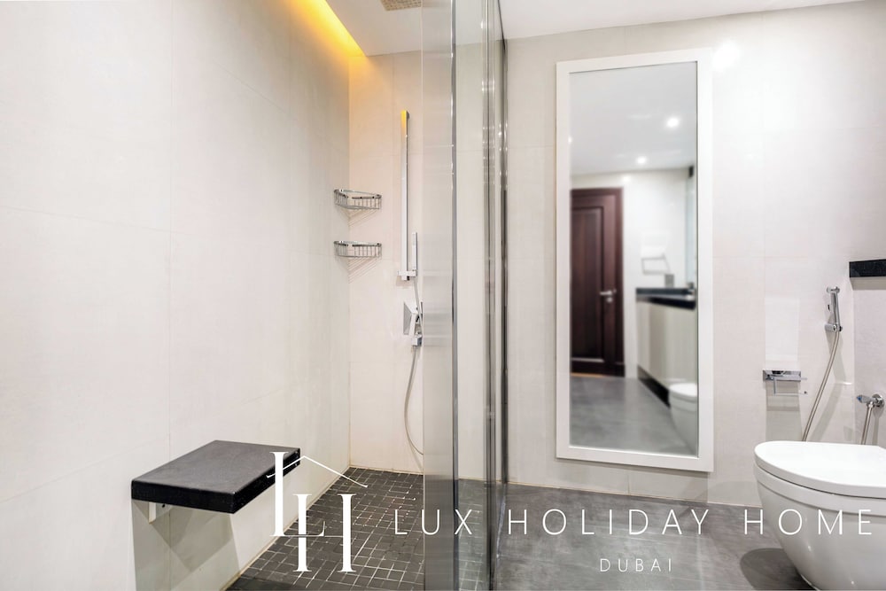 LUX The Burj Khalifa View Garden Suite
