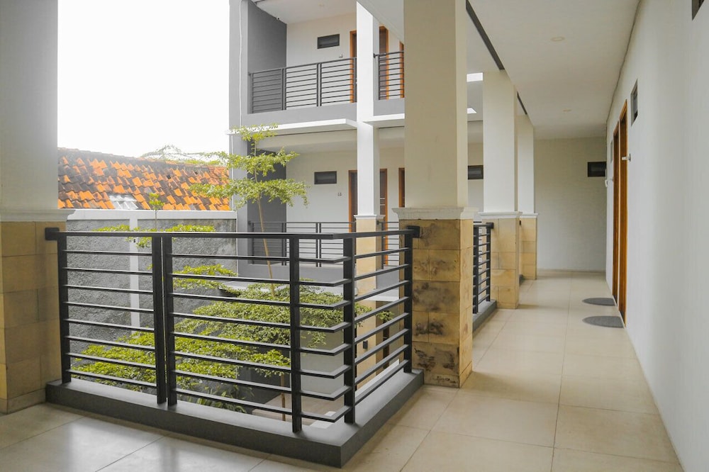 Urban Fendi's Tirtodipuran view 4