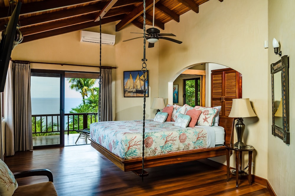 Luxury Villa Hot Tub Ocean Views Fully Staffed