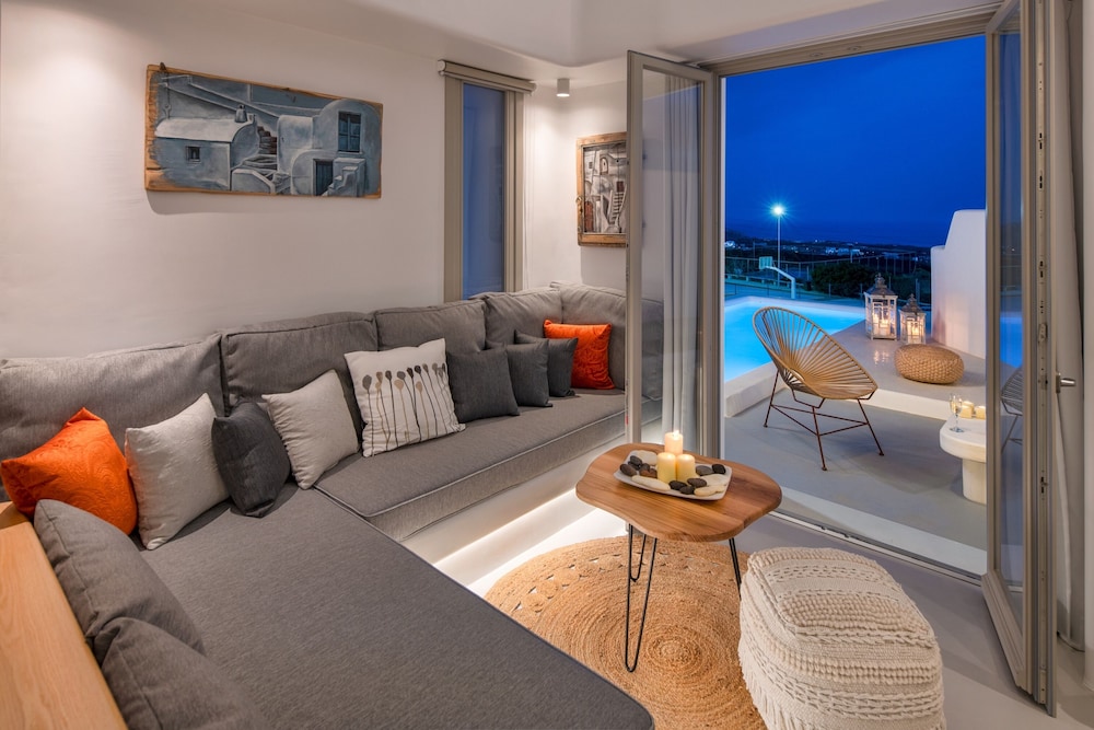 Serene Milestone Villa in Megalochori
