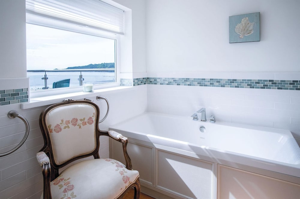 Rainbow Leap - 5 Bed Holiday Home - Saundersfoot