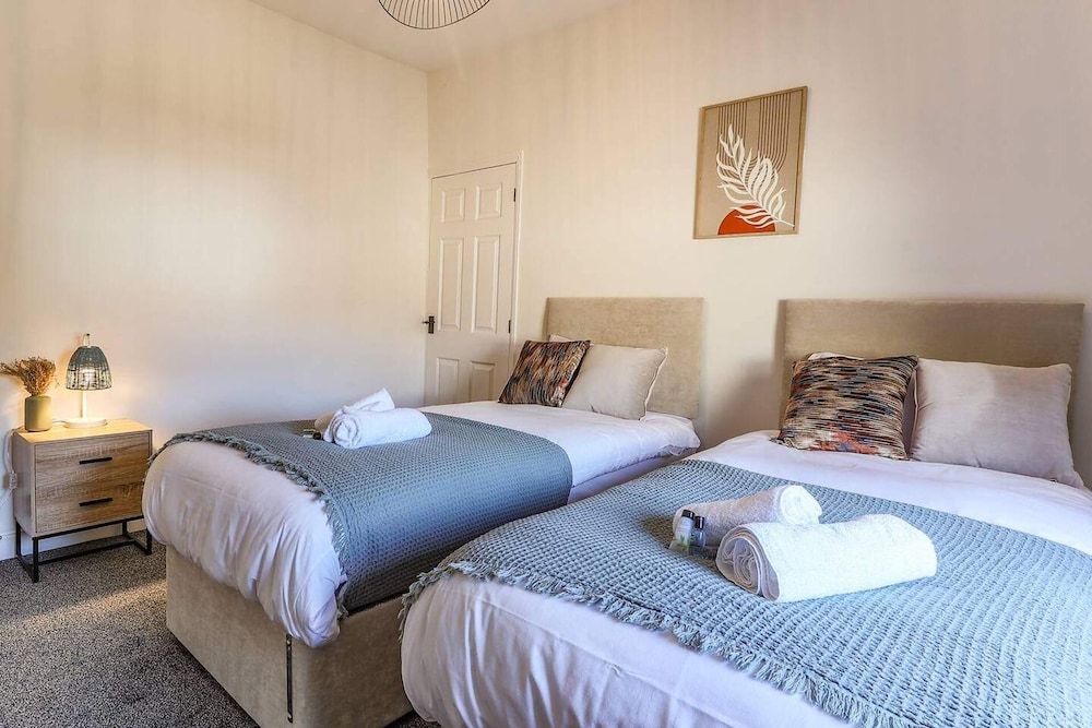 Cardiff Gem on Topaz Street - 4 Bedroom House