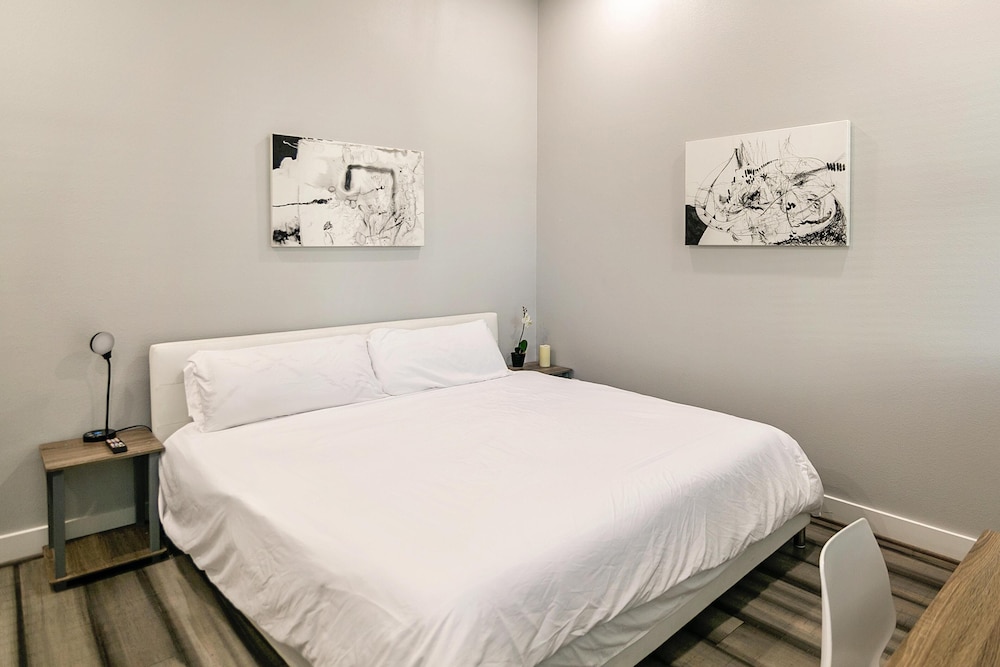 Montrose Guesthouse Suites