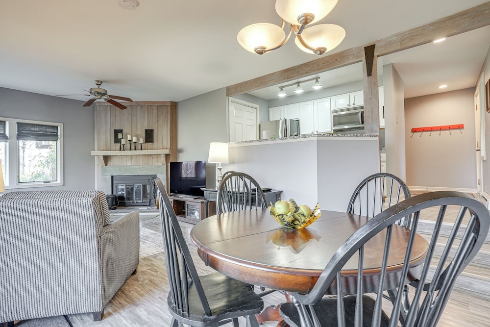 Patio + Pool Access: Wintergreen Resort Getaway!